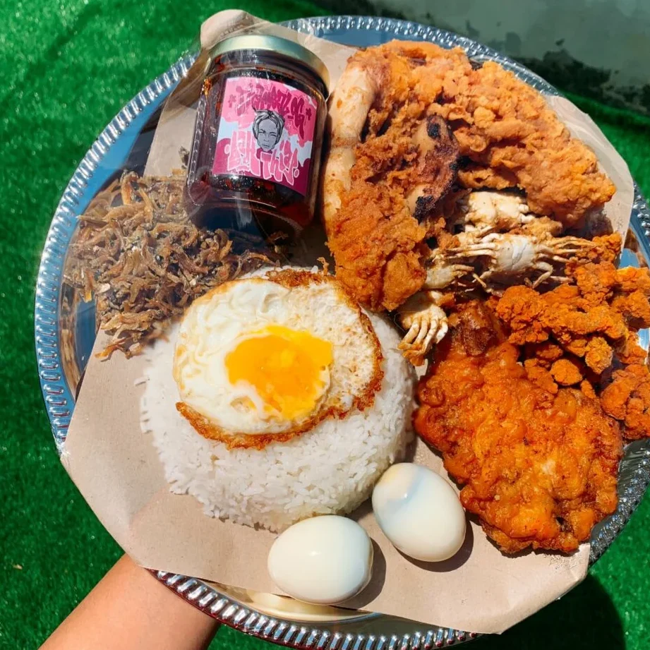 nasi lemak di kuching malaysia 15 lokasi warung paling popular sedap untuk sarapan