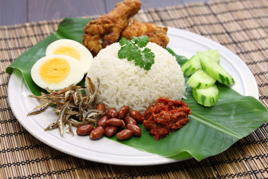 Nasi Lemak di Mukah, Malaysia: 10 Gerai Paling Sedap Wajib Dicuba 1 nasi lemak di mukah malaysia 10 gerai paling sedap wajib dicuba
