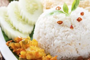 Nasi Lemak di Song, Malaysia: Destinasi Wajib Pecinta Makanan Tradisi
