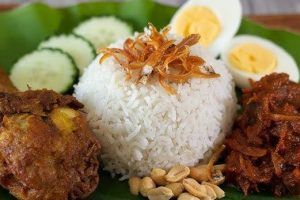 Nasi Lemak di Tawau, Malaysia: 10 Gerai Paling Popular Wajib Dicuba