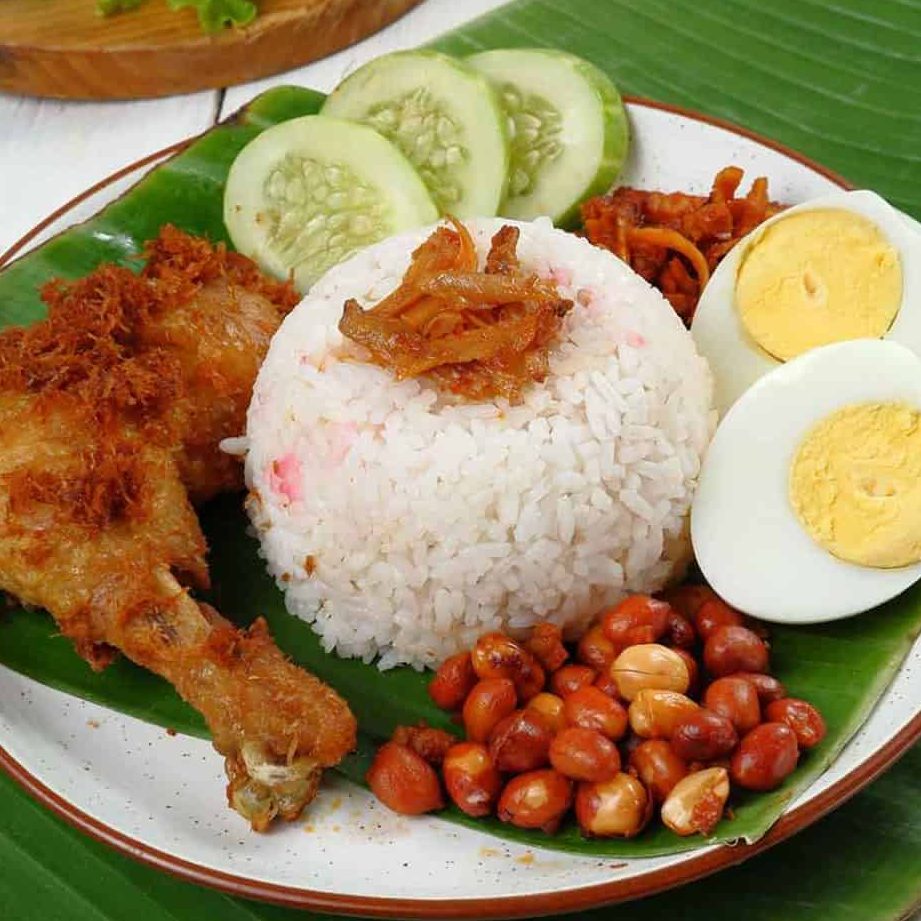 nasi lemak kukus ayam berempah