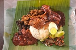 Nasi Lemak Mak Leha Since 1972