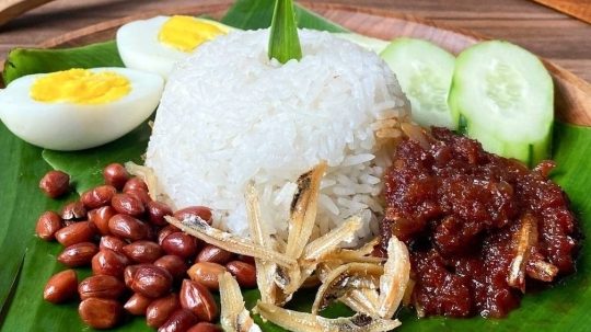 Raja Roti Canai & Nasi Lemak 1 raja roti canai nasi lemak